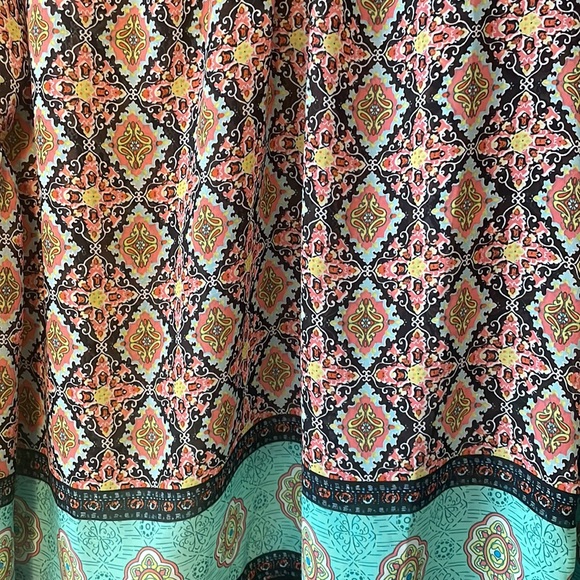 Teenbell Bell-Sleeved Top - Picture 2 of 3